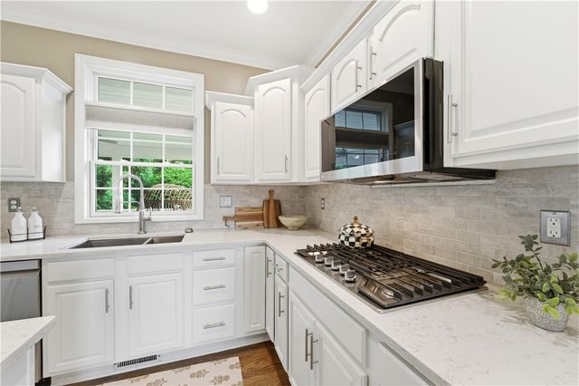 121 Windermere Ct, Peters Twp, PA 15317
