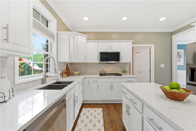 121 Windermere Ct, Peters Twp, PA 15317