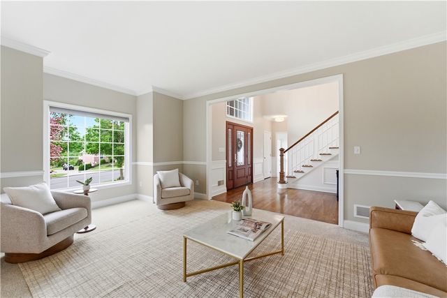 121 Windermere Ct, Peters Twp, PA 15317