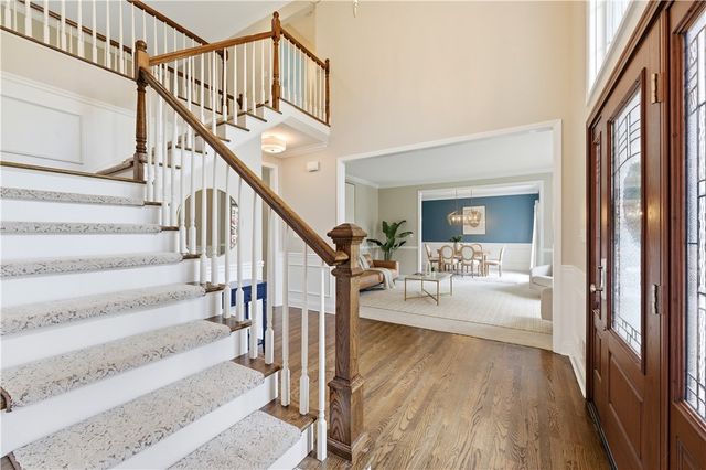 121 Windermere Ct, Peters Twp, PA 15317