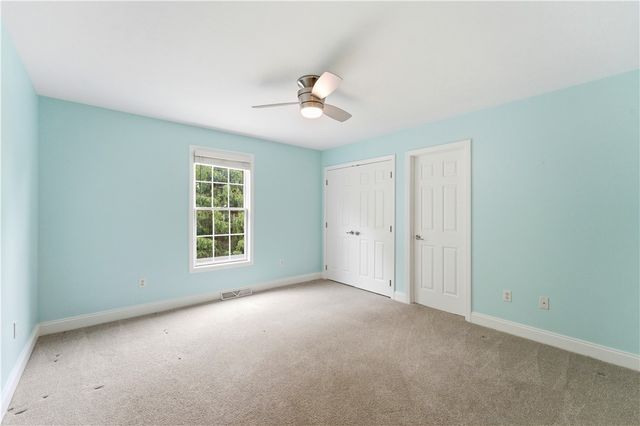 121 Windermere Ct, Peters Twp, PA 15317