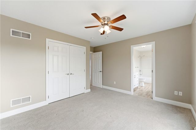 121 Windermere Ct, Peters Twp, PA 15317