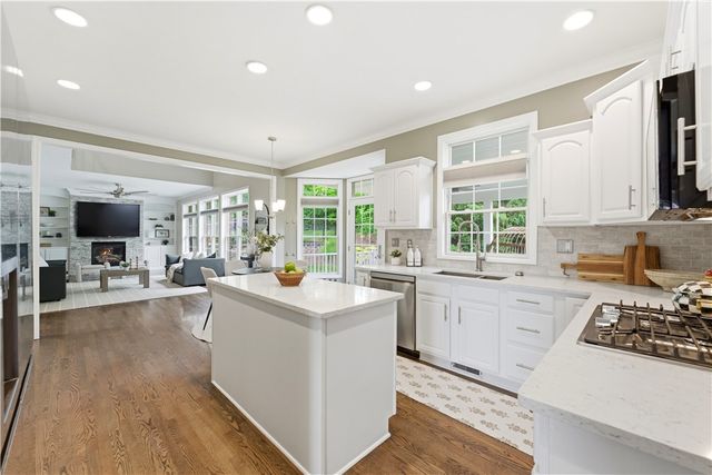 121 Windermere Ct, Peters Twp, PA 15317