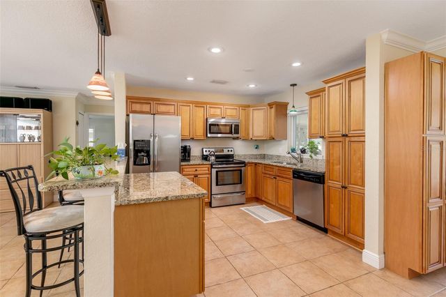 6348 115TH LANE, Seminole, FL 33772