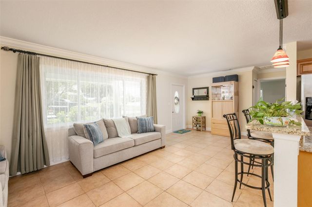 6348 115TH LANE, Seminole, FL 33772