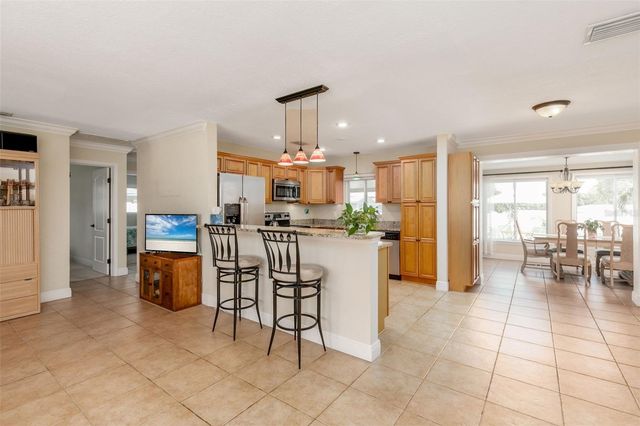 6348 115TH LANE, Seminole, FL 33772