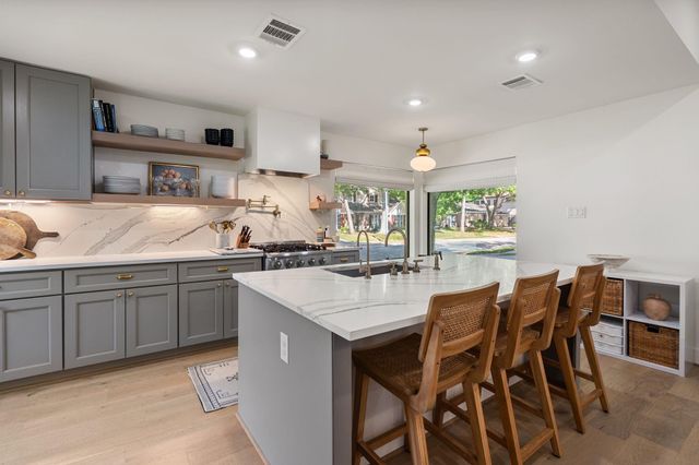 10726 Russett Drive, Houston, TX 77042