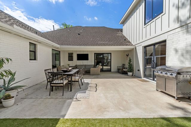 10726 Russett Drive, Houston, TX 77042