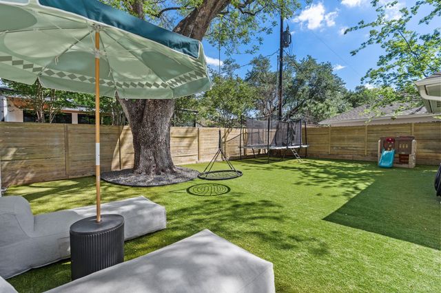 10726 Russett Drive, Houston, TX 77042