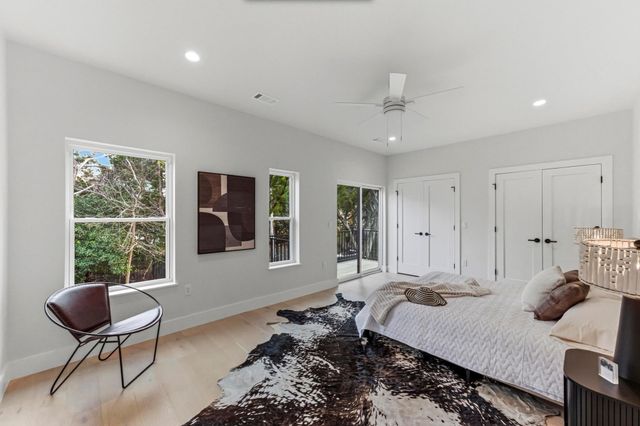 13 Autumn Oaks DR, Lakeway, TX 78738