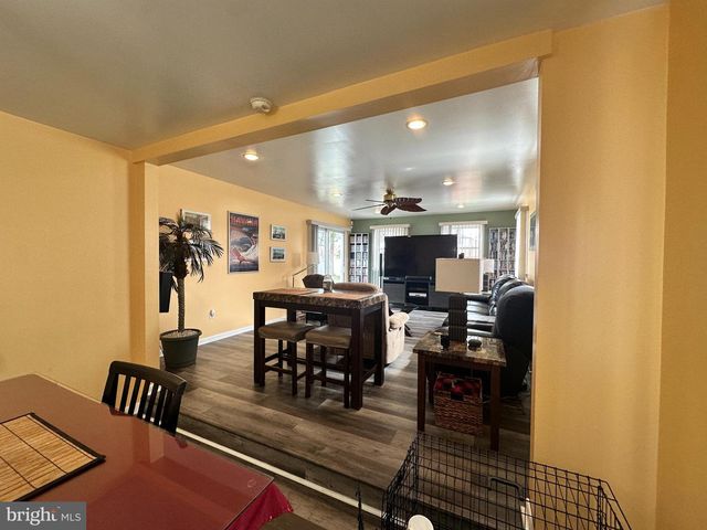 575 ROYAL DR, Vineland, NJ 08360