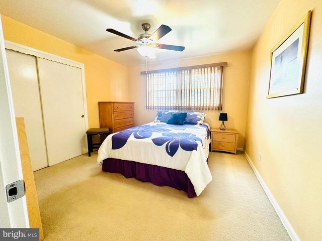 575 ROYAL DR, Vineland, NJ 08360