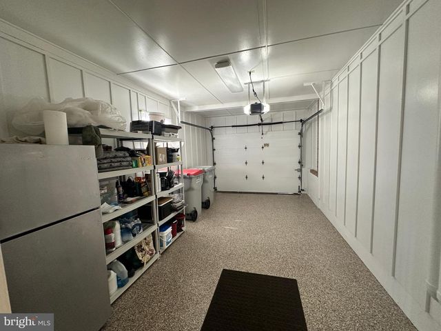 575 ROYAL DR, Vineland, NJ 08360
