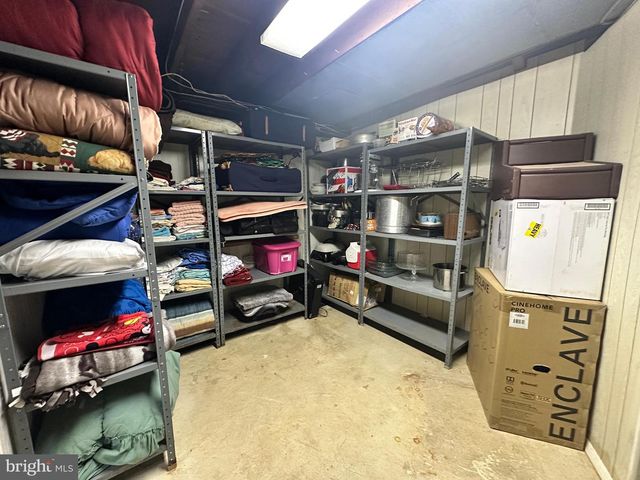 575 ROYAL DR, Vineland, NJ 08360
