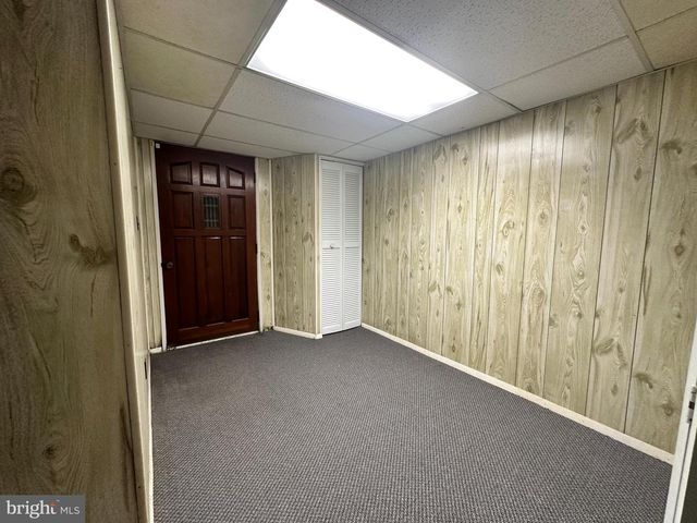575 ROYAL DR, Vineland, NJ 08360