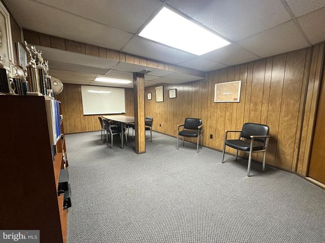 575 ROYAL DR, Vineland, NJ 08360