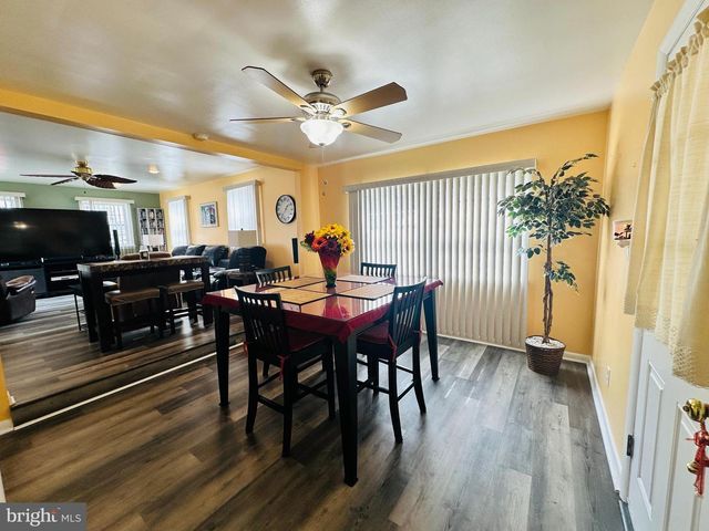 575 ROYAL DR, Vineland, NJ 08360