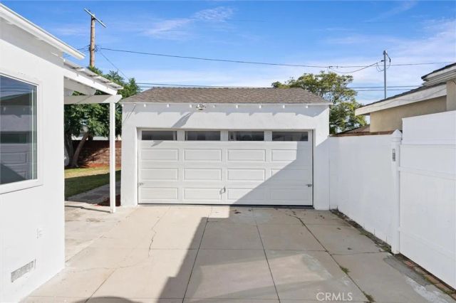 8460 Truxton, Los Angeles, CA 90045