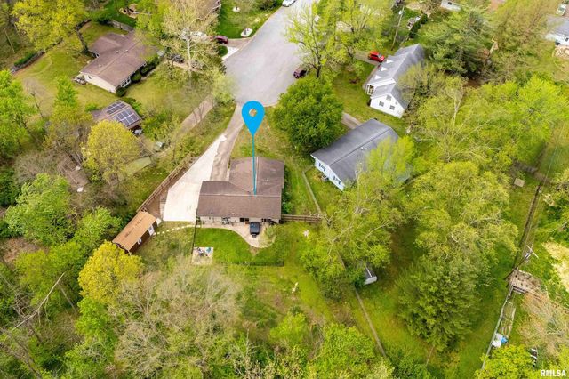 2017 W NORWOOD Drive, Carbondale, IL 62901