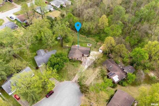 2017 W NORWOOD Drive, Carbondale, IL 62901