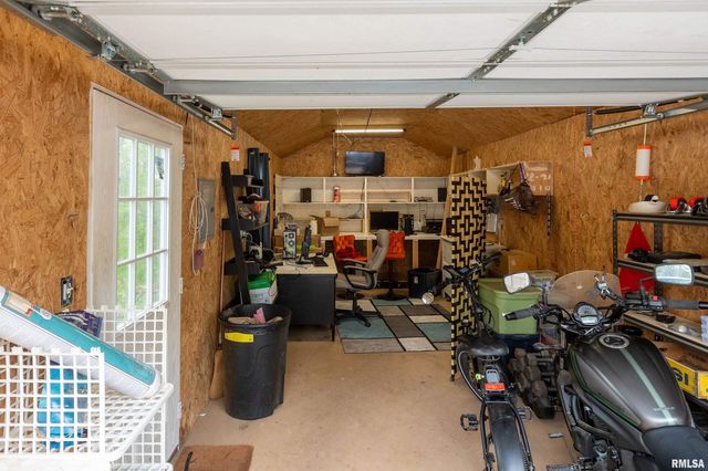 2017 W NORWOOD Drive, Carbondale, IL 62901