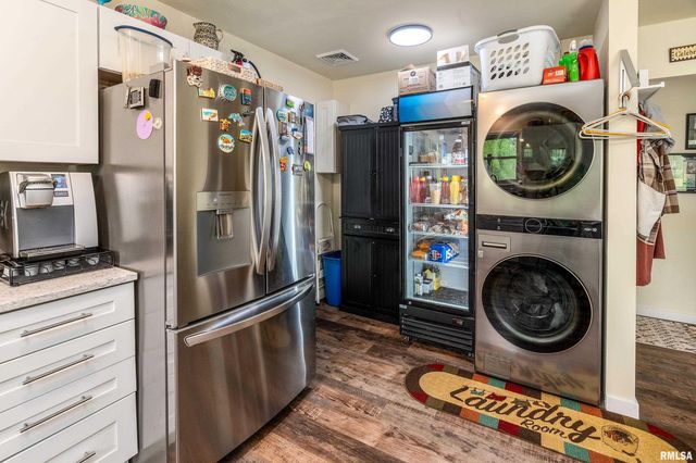 2017 W NORWOOD Drive, Carbondale, IL 62901