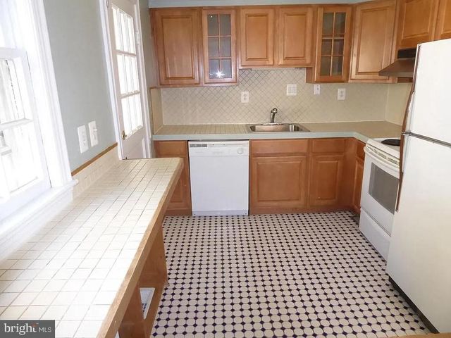 4344 ELLICOTT ST NW, Washington, DC 20016