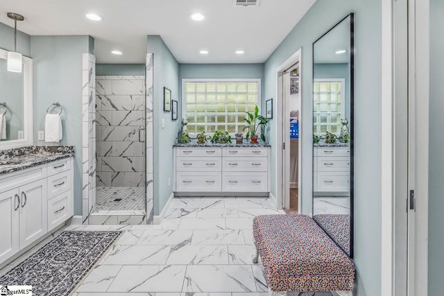 216 Muirfield Drive, Spartanburg, SC 29306