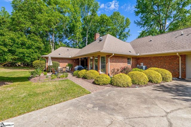 216 Muirfield Drive, Spartanburg, SC 29306