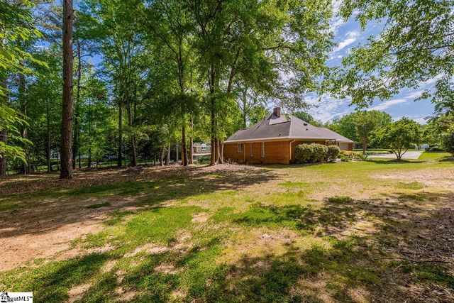 216 Muirfield Drive, Spartanburg, SC 29306