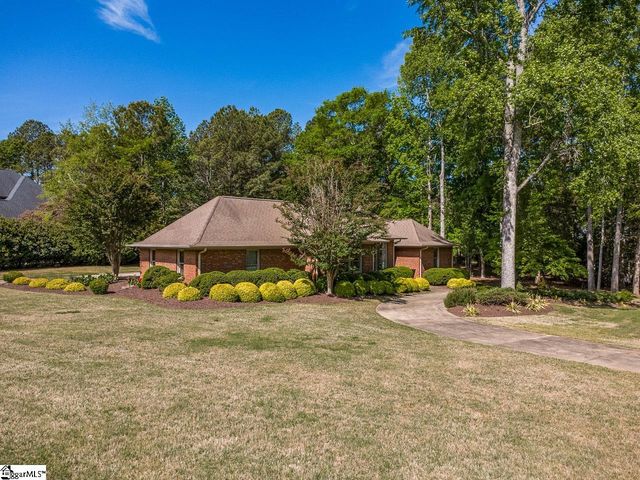 216 Muirfield Drive, Spartanburg, SC 29306
