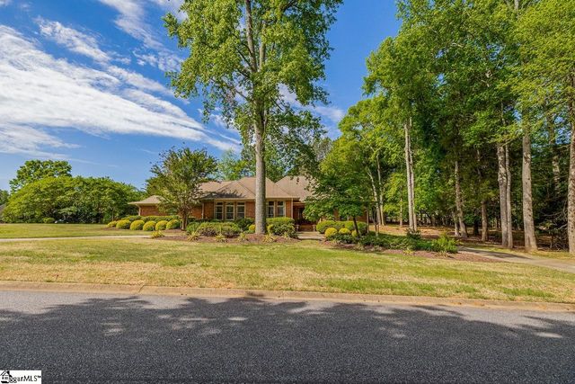 216 Muirfield Drive, Spartanburg, SC 29306