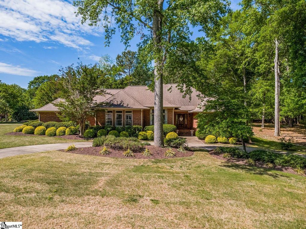 216 Muirfield Drive, Spartanburg, SC 29306