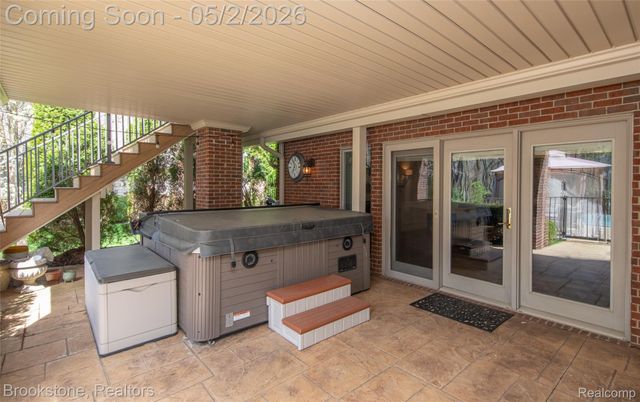 9811 KINGSTON POINTE, Springfield Charter Township, MI 48348