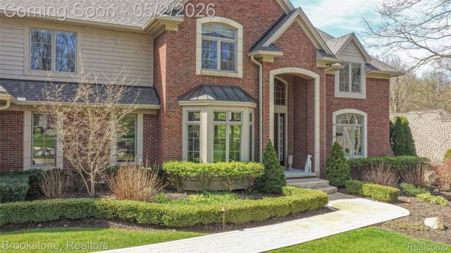 9811 KINGSTON POINTE, Springfield Charter Township, MI 48348