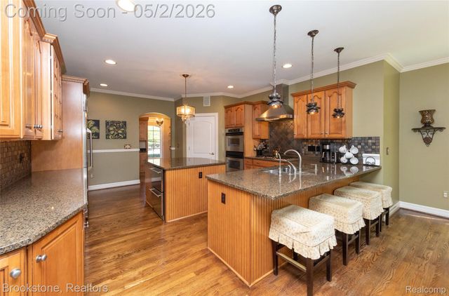 9811 KINGSTON POINTE, Springfield Charter Township, MI 48348