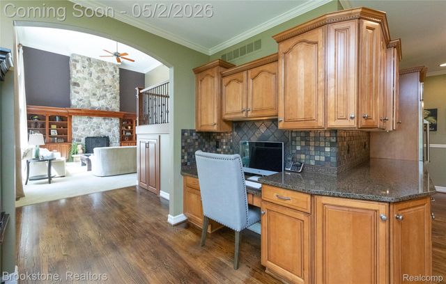9811 KINGSTON POINTE, Springfield Charter Township, MI 48348