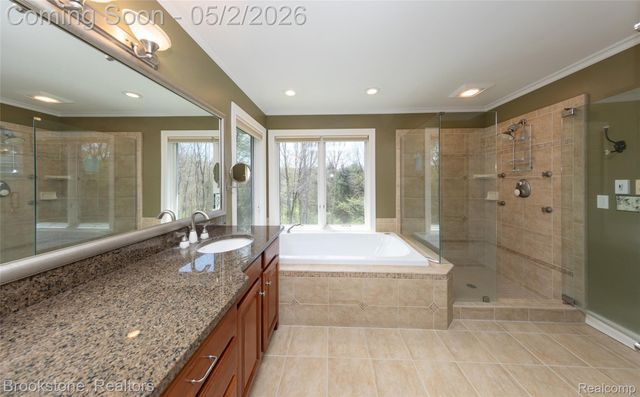 9811 KINGSTON POINTE, Springfield Charter Township, MI 48348