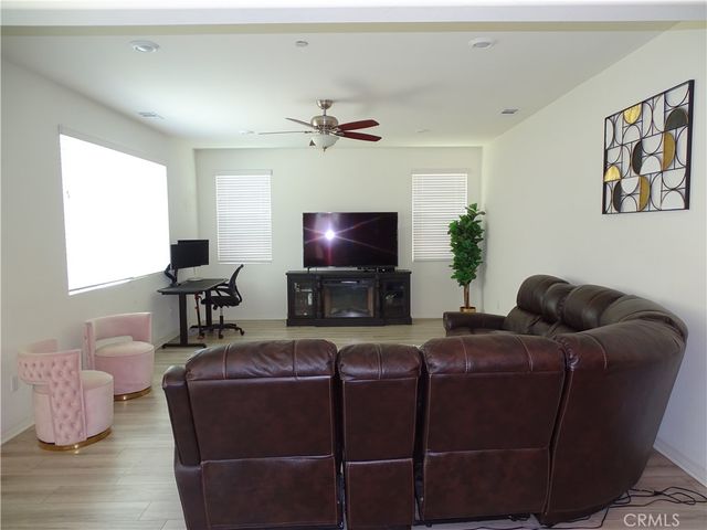 24194 Paseo Del Rancho Dr., Valencia, CA 91354