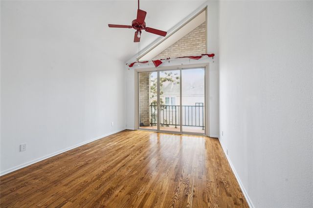 4 River Hollow Lane, Houston, TX 77027