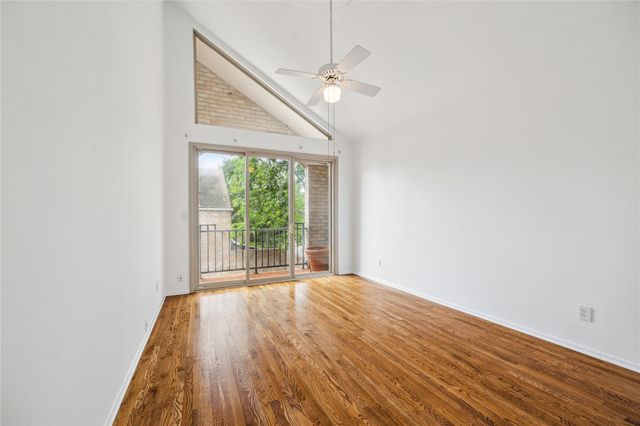 4 River Hollow Lane, Houston, TX 77027