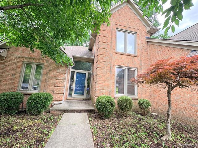 43336 Herring Drive, Clinton Township, MI 48038
