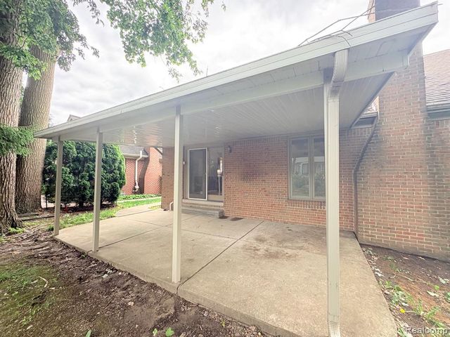43336 Herring Drive, Clinton Township, MI 48038