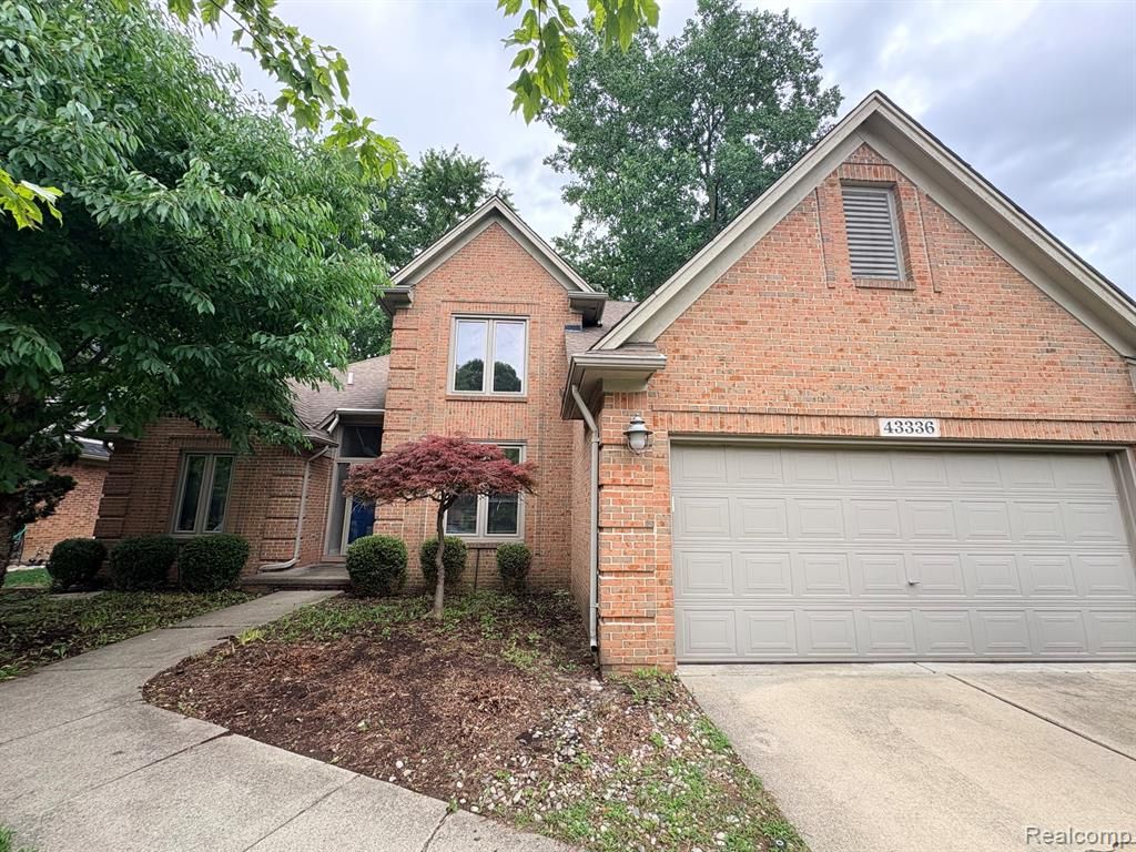 43336 Herring Drive, Clinton Township, MI 48038