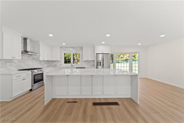 3076 Lander Road, Pepper Pike, OH 44124