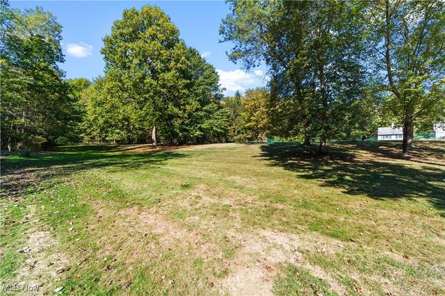 3076 Lander Road, Pepper Pike, OH 44124