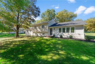 3076 Lander Road, Pepper Pike, OH 44124