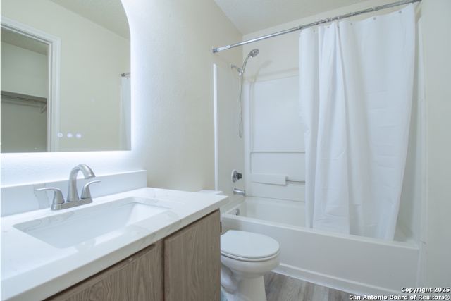 8166 cheryl meadow, Converse, TX 78109