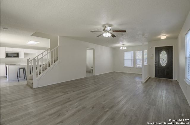 8166 cheryl meadow, Converse, TX 78109