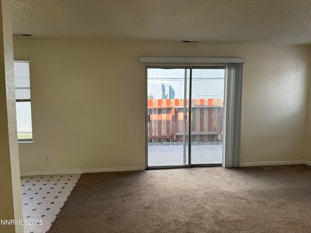 4600 Neil Road APT 33, Reno, NV 89502
